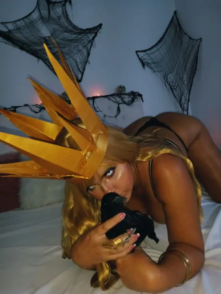 Live sex webcam photo for eliza_bonnie #5910145