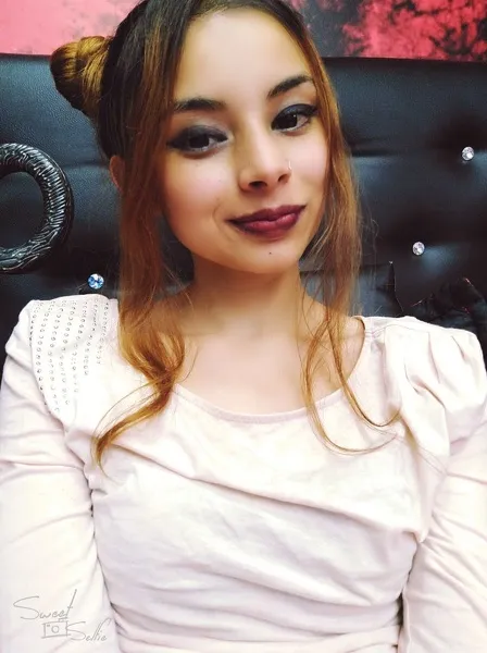 Live sex webcam photo for Amuneet #7202434