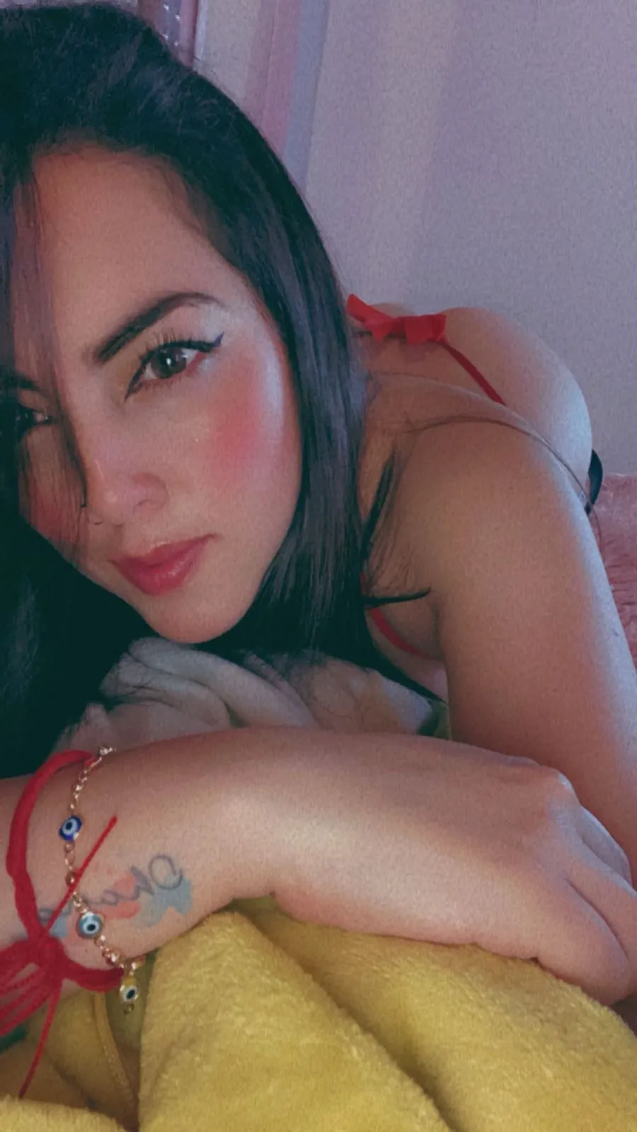 Live sex webcam photo for SccarlettLoveyes #7406769