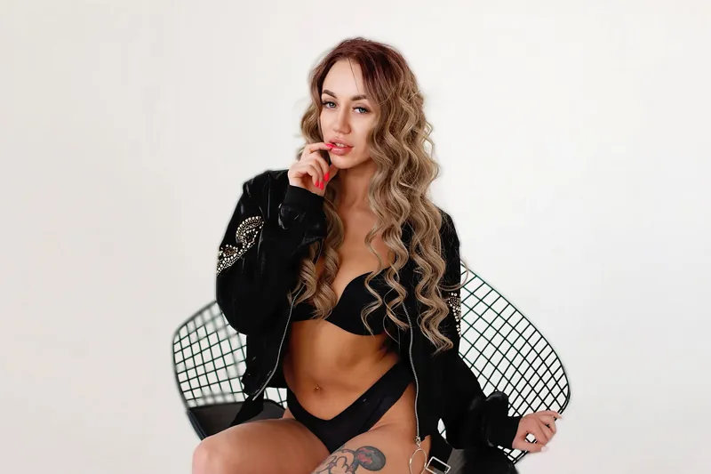 Live sex webcam photo for JessiSilver #2179270