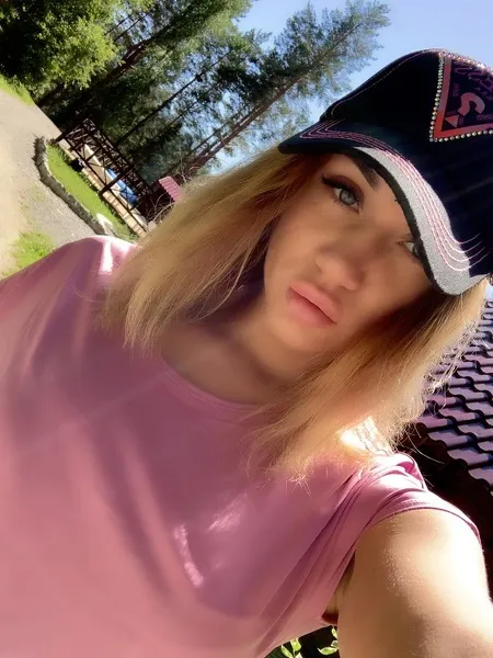 Live sex webcam photo for JessiSilver #1896050