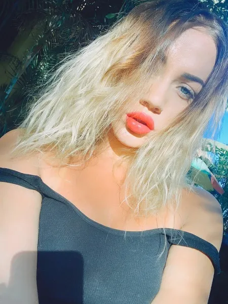 Live sex webcam photo for JessiSilver #1896042