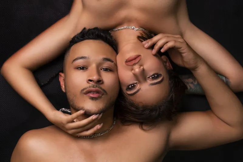 Live sex webcam photo for HunterXAriana #2856618