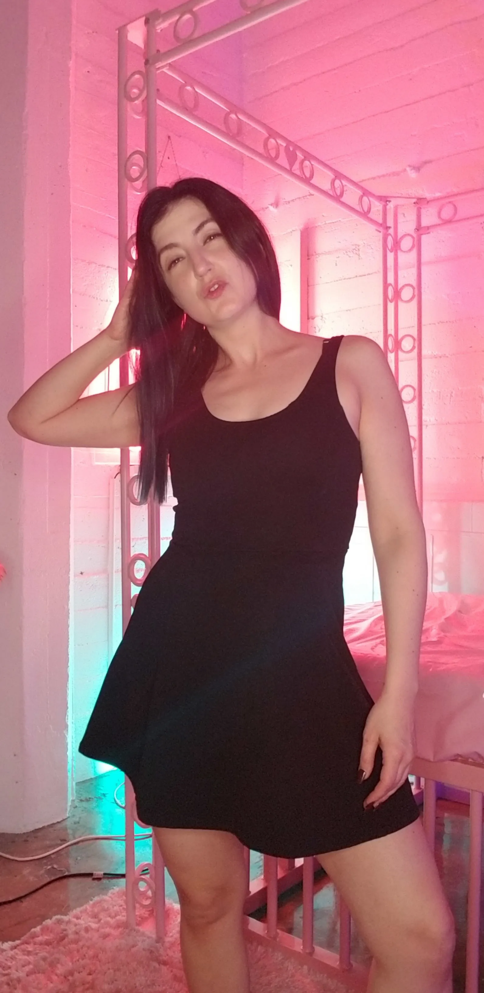 Live sex webcam photo for GoddessD #7477894