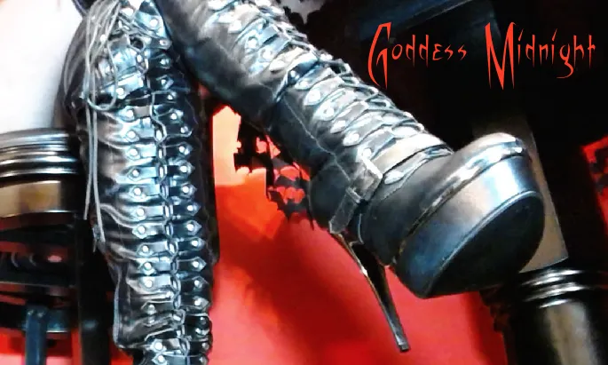 Live sex webcam photo for GoddessMidnight #7230897