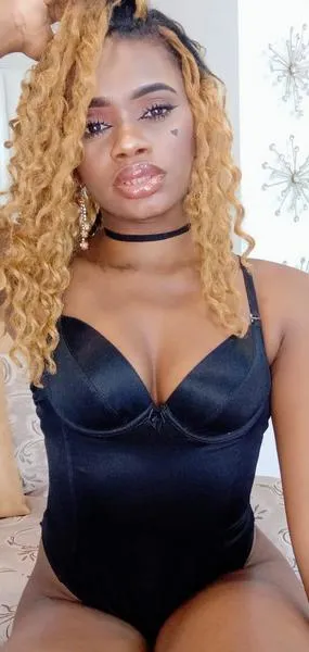 Live sex webcam photo for keyladumacsh #2435449