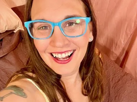 Live sex webcam photo for UrsulaUrban #2316304