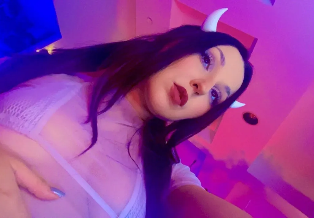 Live sex webcam photo for IvyWoodsXXX #7870013