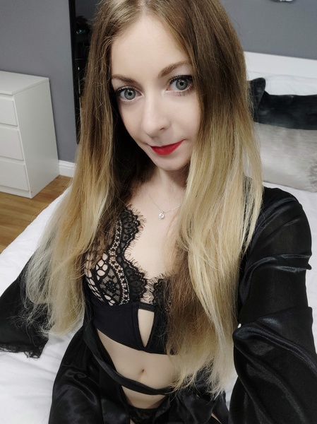 Live sex webcam photo for LunaRiva #2020505