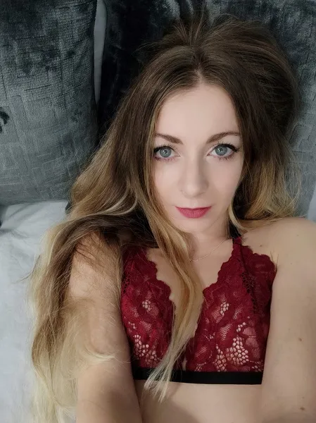 Live sex webcam photo for LunaRiva #2020507