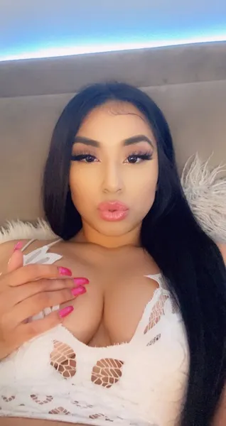 Live sex webcam photo for Jazzys_World #7106783