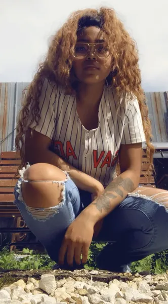 Live sex webcam photo for FoxyCaramel #2209653