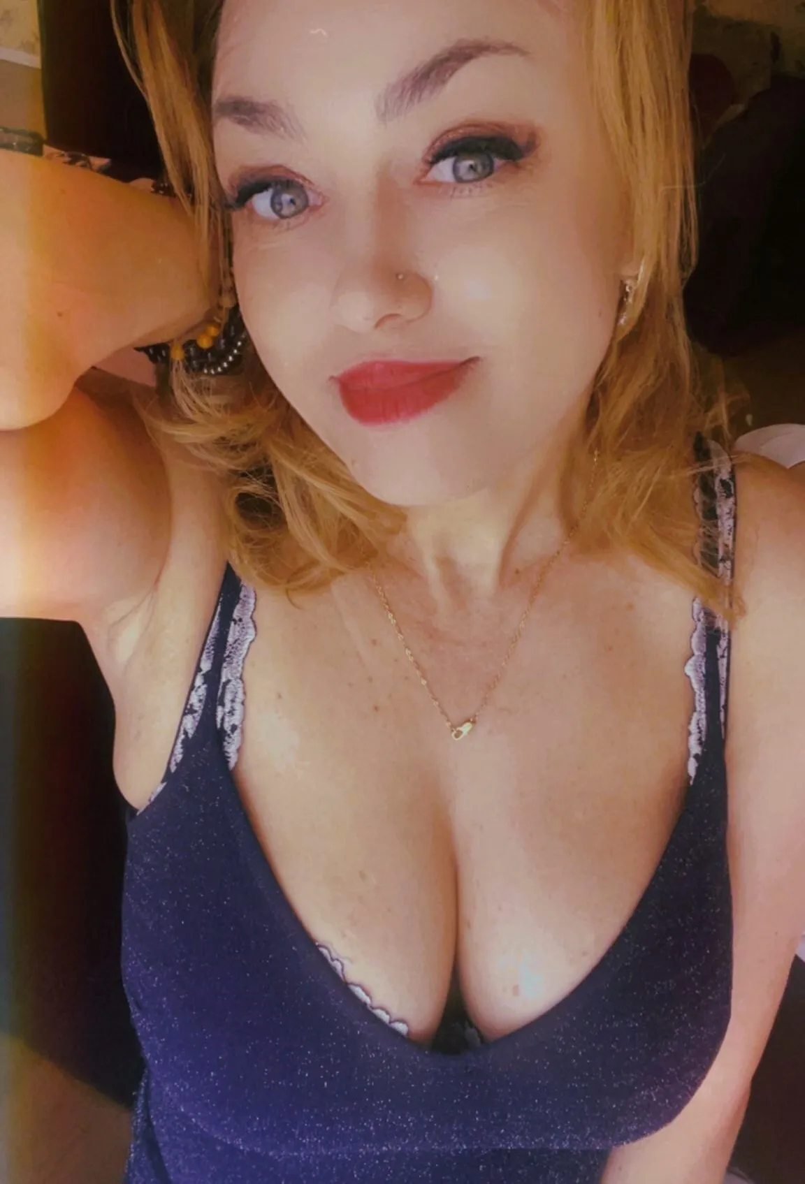 Live sex webcam photo for LadyJeen #7788580