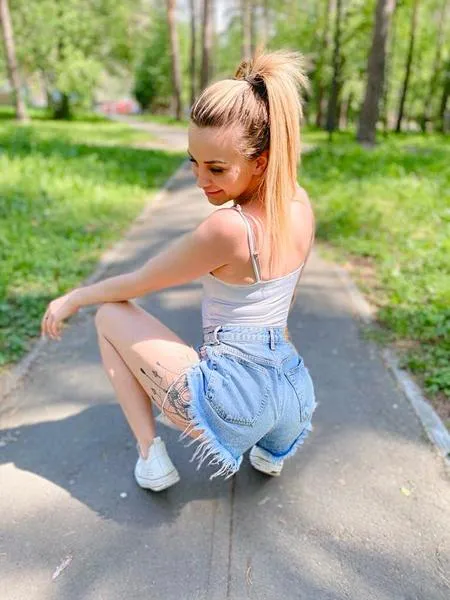 Live sex webcam photo for JessSweety #2196658