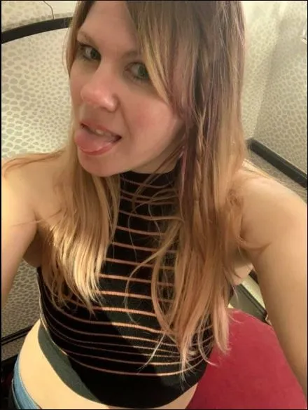 Live sex webcam photo for Coyote_Ugly #1703889