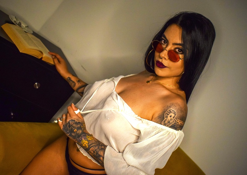 Live sex webcam photo for RayvenRosee #1732771