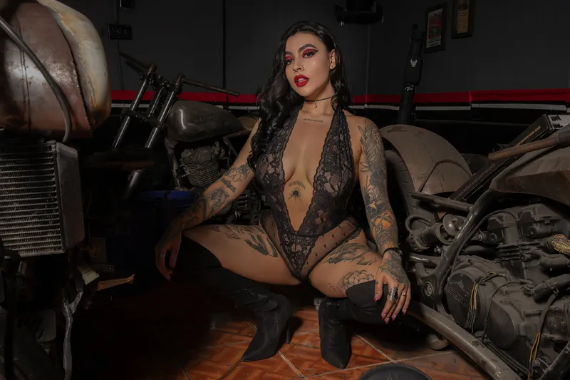 Live sex webcam photo for RayvenRosee #2431454