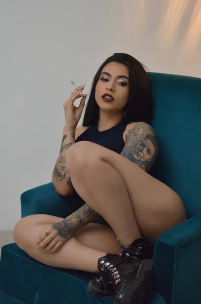 Live sex webcam photo for RayvenRosee #1732792