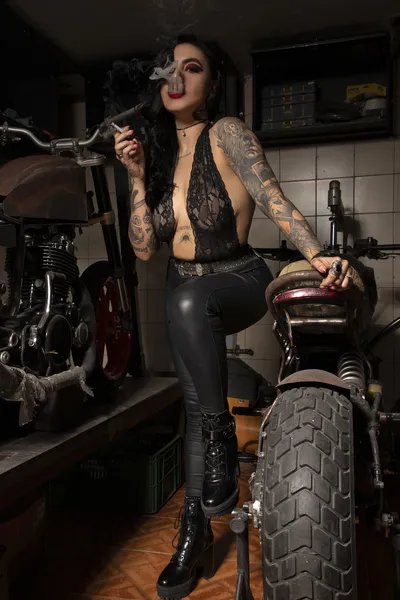 Live sex webcam photo for RayvenRosee #2431449