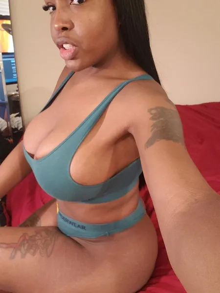 Live sex webcam photo for Tsvanity #1877638