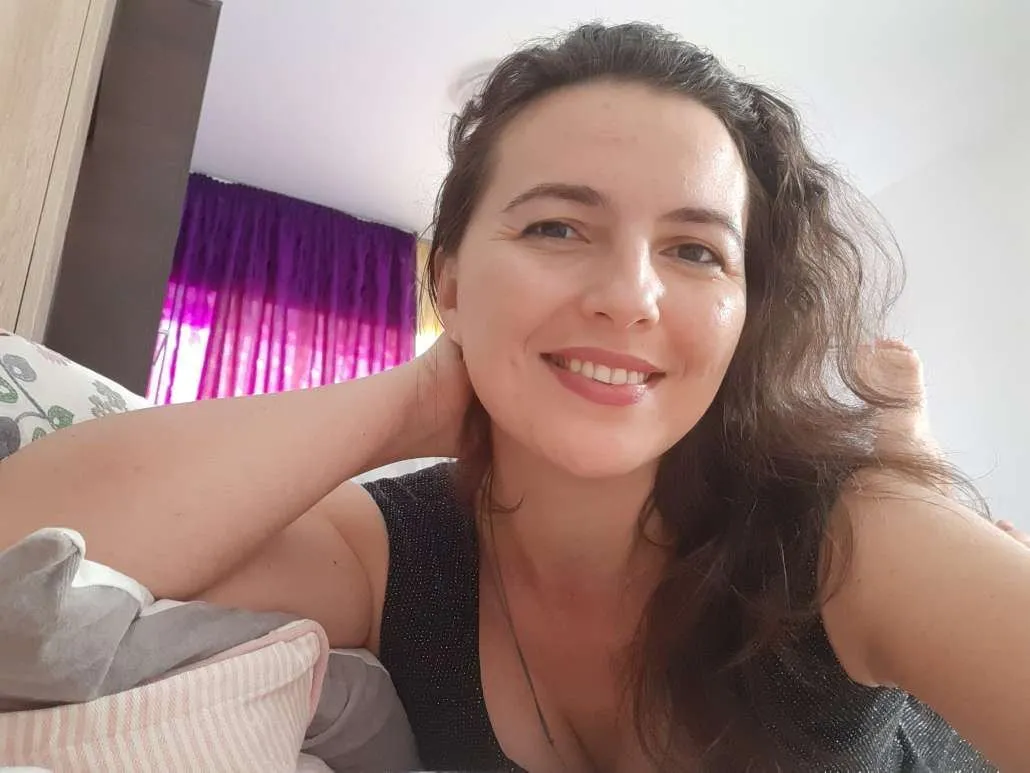 Live sex webcam photo for KARLEENx #3909406