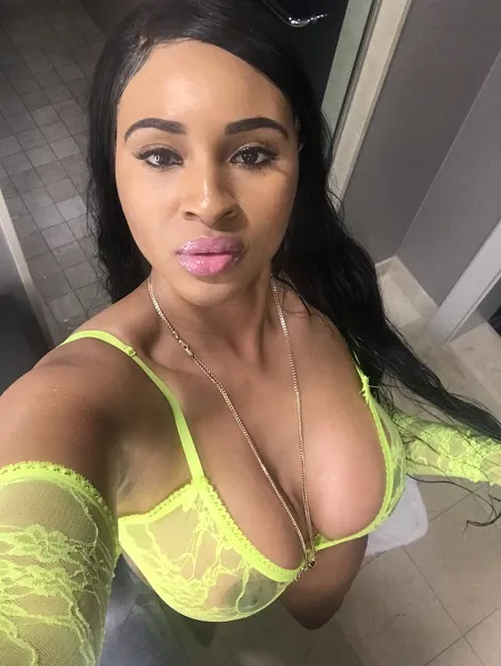 Live sex webcam photo for SashaRousse #2664136