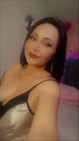 Live sex webcam photo for Zara42sweet #3673462