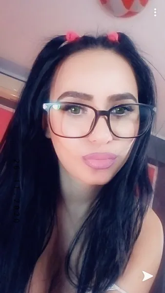 Live sex webcam photo for KristineLXDream #1904442