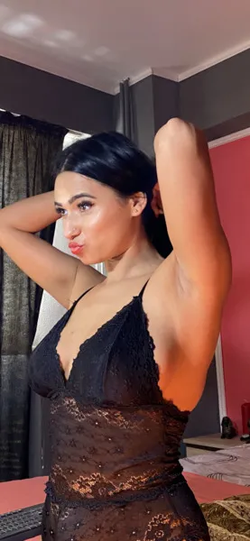Live sex webcam photo for KristineLXDream #1904459