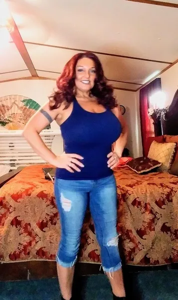 Live sex webcam photo for StephanieStallsX #1963276