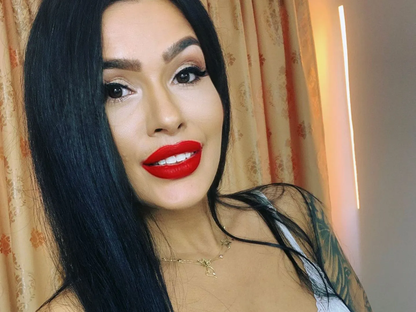 Live sex webcam photo for MeganStaRr #3956090