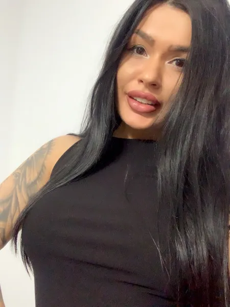 Live sex webcam photo for MeganStaRr #2061702