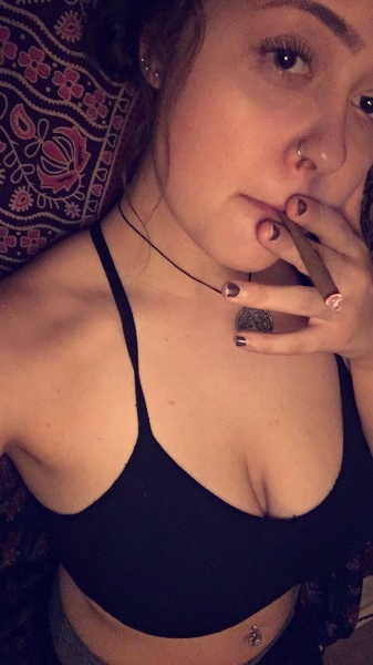 Live sex webcam photo for LillianaMay #2954582