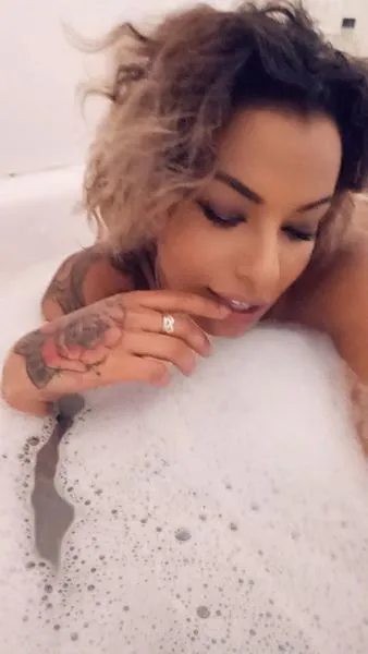 Live sex webcam photo for Trouble3449 #2164935