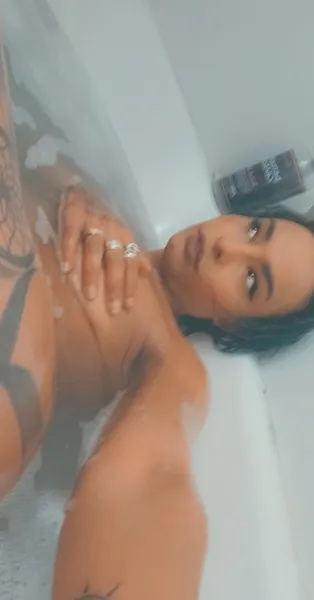 Live sex webcam photo for Trouble3449 #2164951