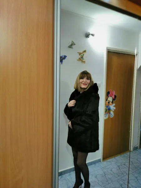 Live sex webcam photo for RedHeadRita #1884870