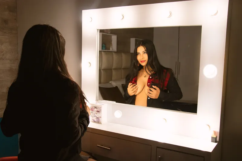 Live sex webcam photo for KateMady #1740637