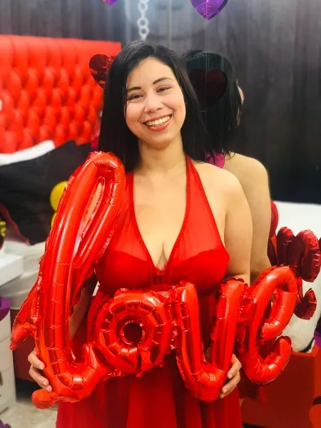 Live sex webcam photo for VioletaRain #2033221