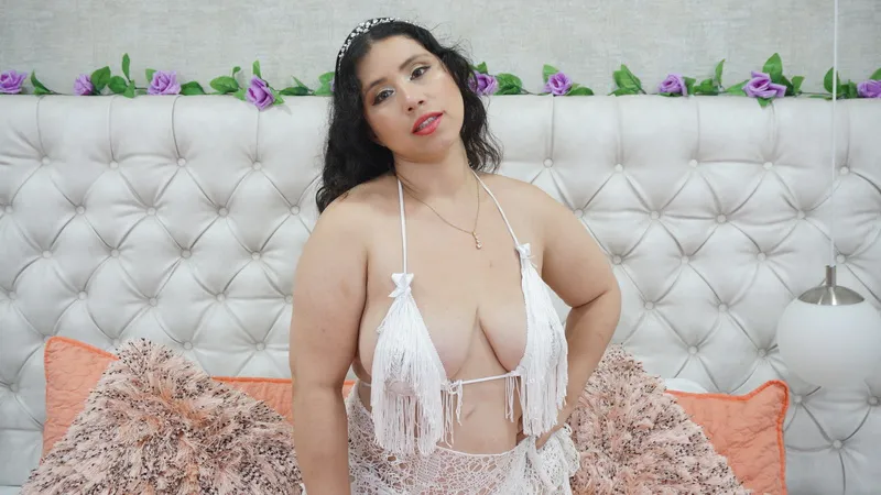 Live sex webcam photo for VioletaRain #2207383