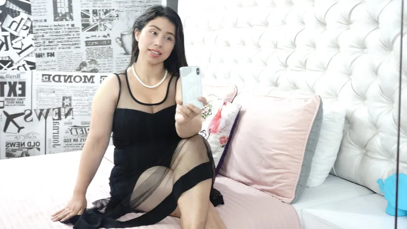 Live sex webcam photo for VioletaRain #2033202