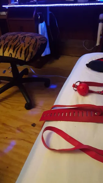 Live sex webcam photo for CountryBossandHubby #2009332