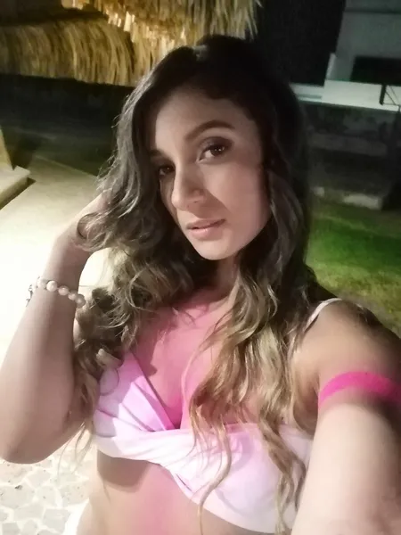 Live sex webcam photo for Alexah_Ferrer #7295857