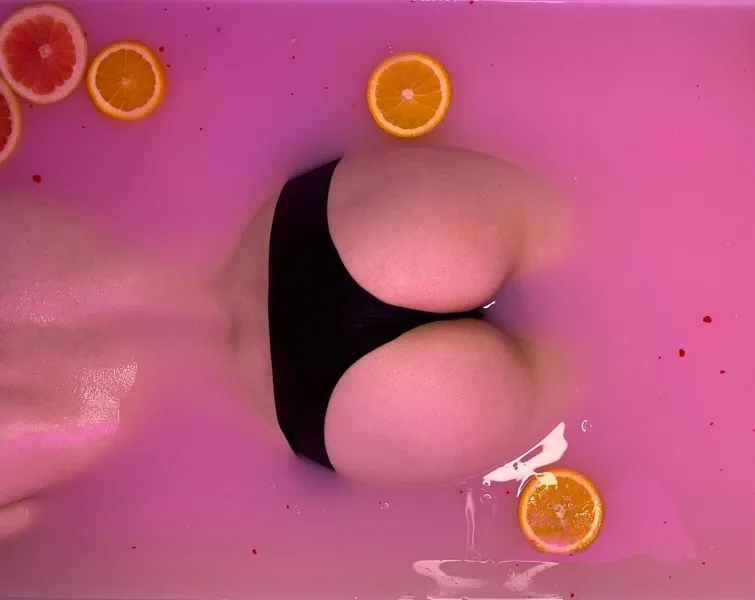 Live sex webcam photo for MidnightMi #6191108