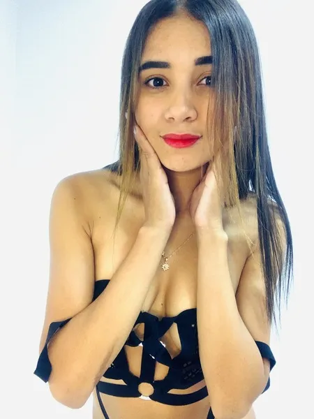 Live sex webcam photo for AnggelaParker #4252023