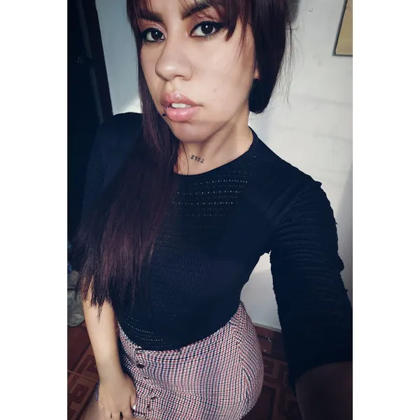 Live sex webcam photo for Avril_Peytonx #2074369