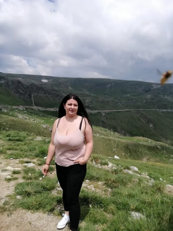 Live sex webcam photo for SaraJJ #7827635