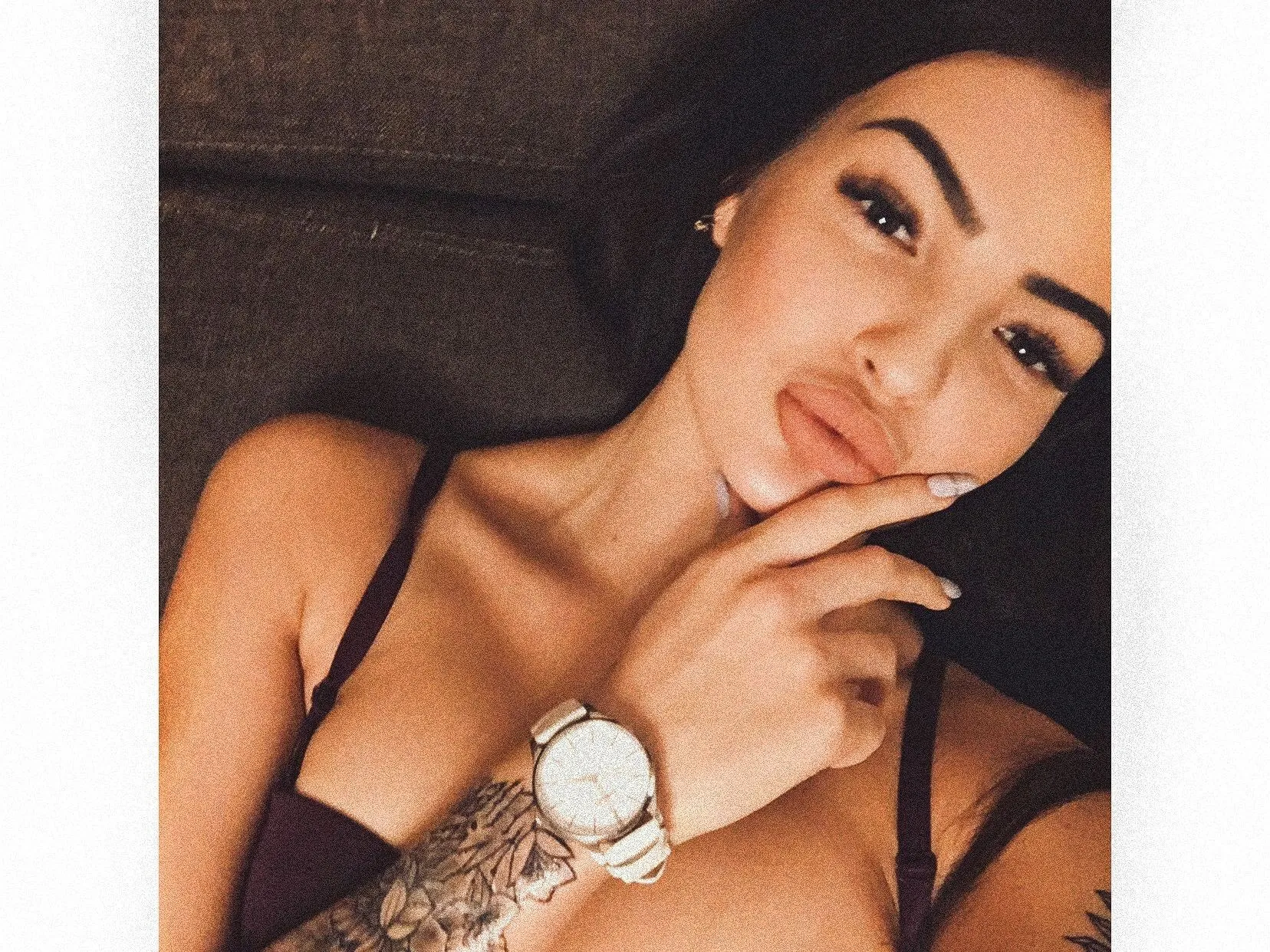 Live sex webcam photo for EmiliHots #1650689