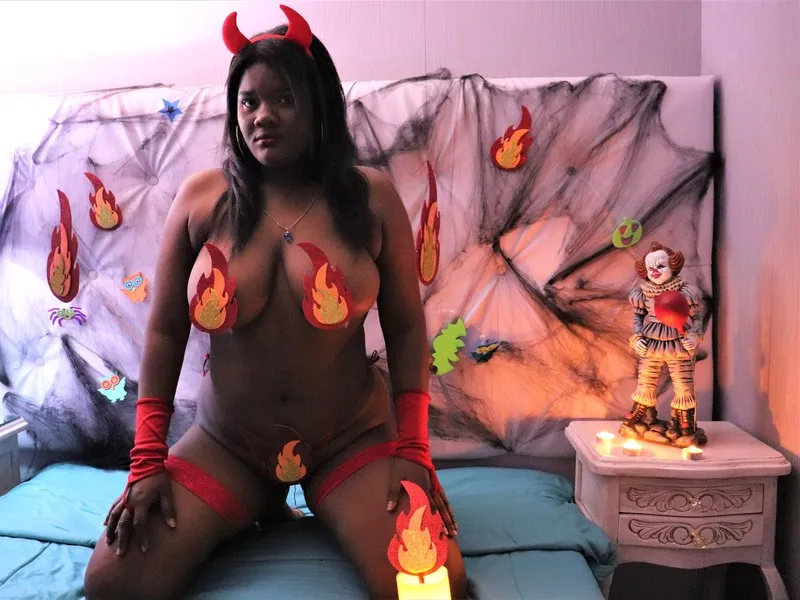 Live sex webcam photo for Elizabeth_Moon #2686766