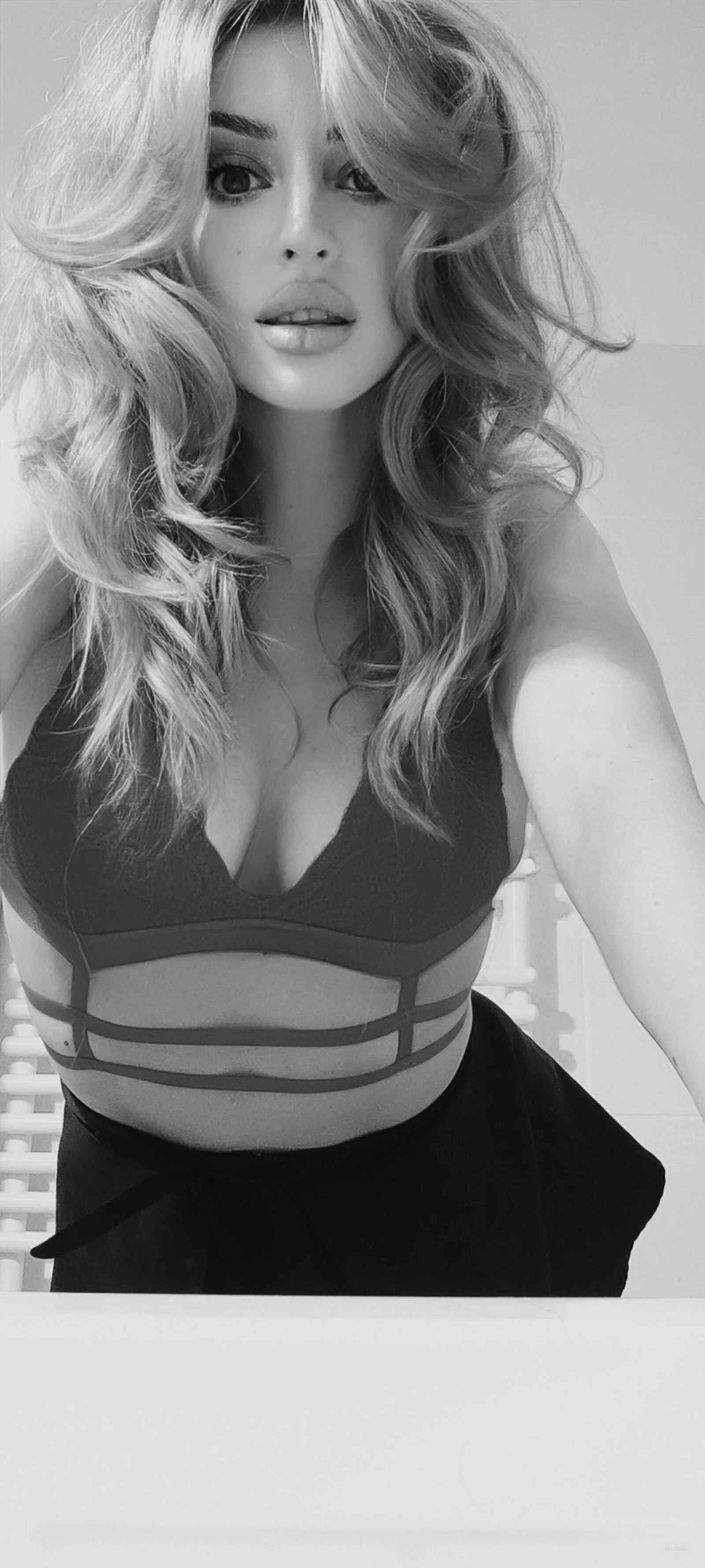 Live sex webcam photo for LeilaNoire #7780657