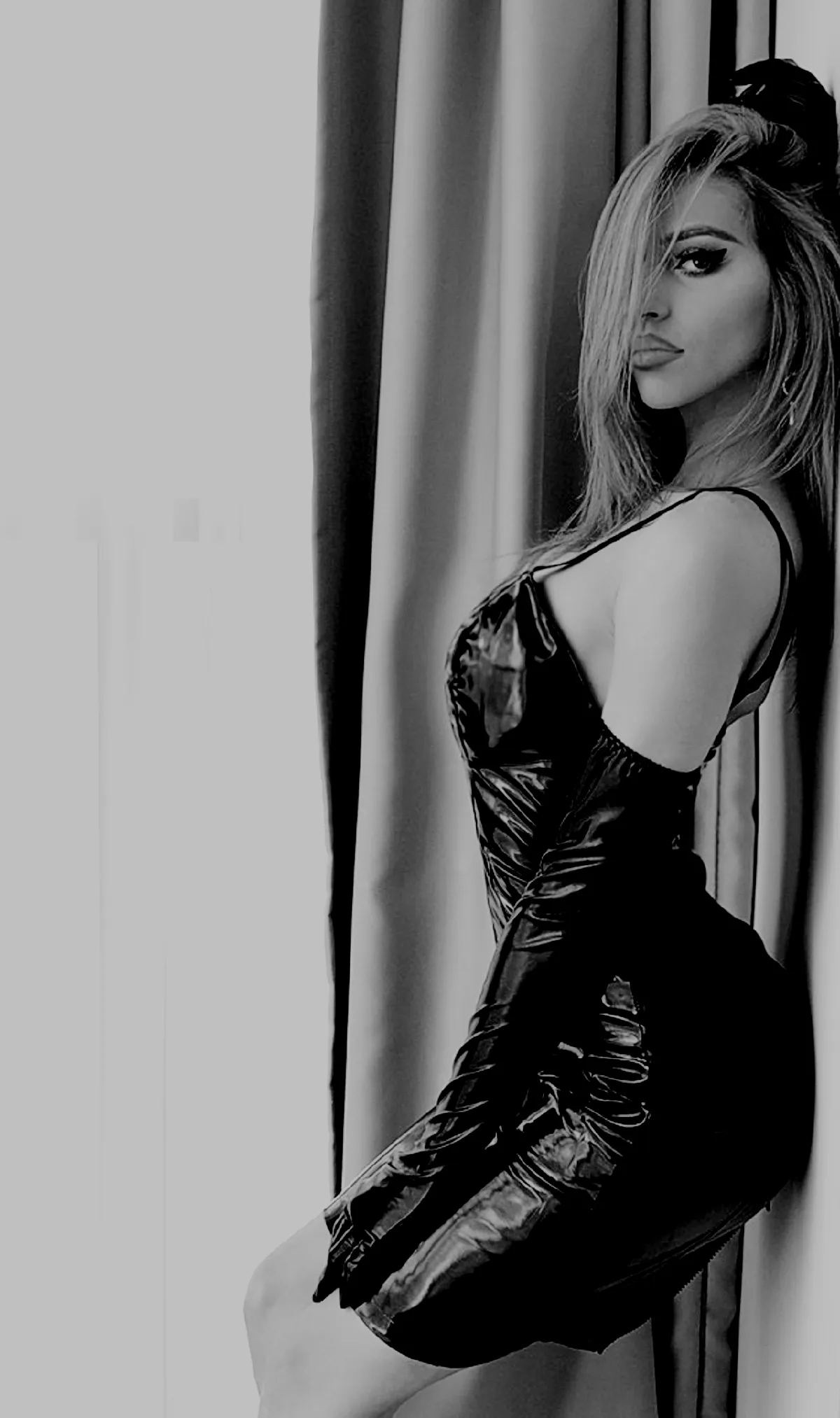 Live sex webcam photo for LeilaNoire #7780660